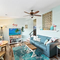 Beach Vibes 204" | 1BR Isle of Palms Condo w Ocean Glimpse