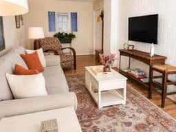 Easy Breezy 102" | 2BR Isle of Palms Rental -Easy Walk to Beach - Image 2