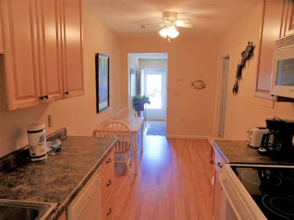 Easy Breezy 102" | 2BR Isle of Palms Rental -Easy Walk to Beach
