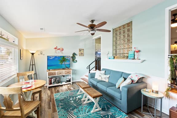 Beach Vibes 204" | 1BR Isle of Palms Condo w Ocean Glimpse
